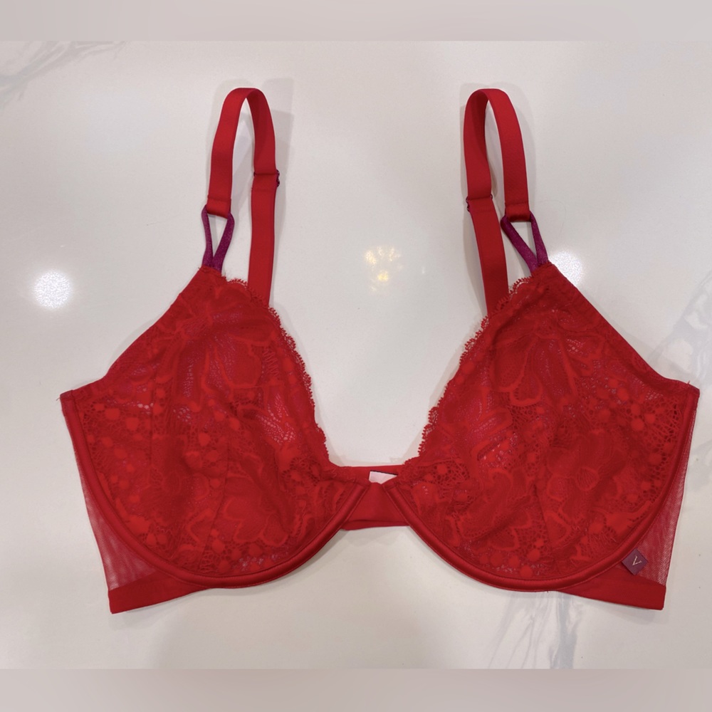 Victoria’s Secret Sexy Tee Unlined Lacie Demi Bra, Size 36DDD